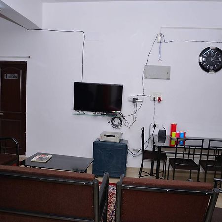Tranquil Hospitality Hotel Bhuvanesvar Kültér fotó