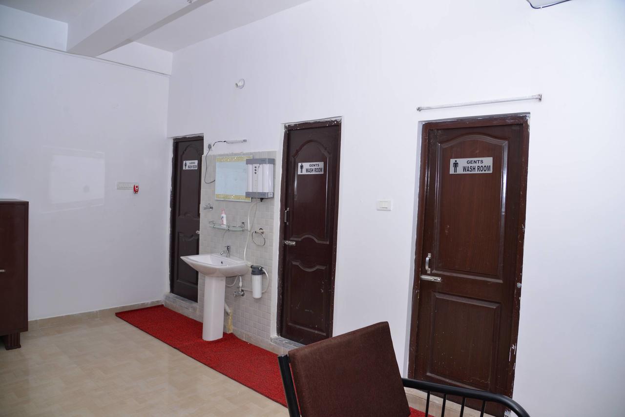 Tranquil Hospitality Hotel Bhuvanesvar Kültér fotó