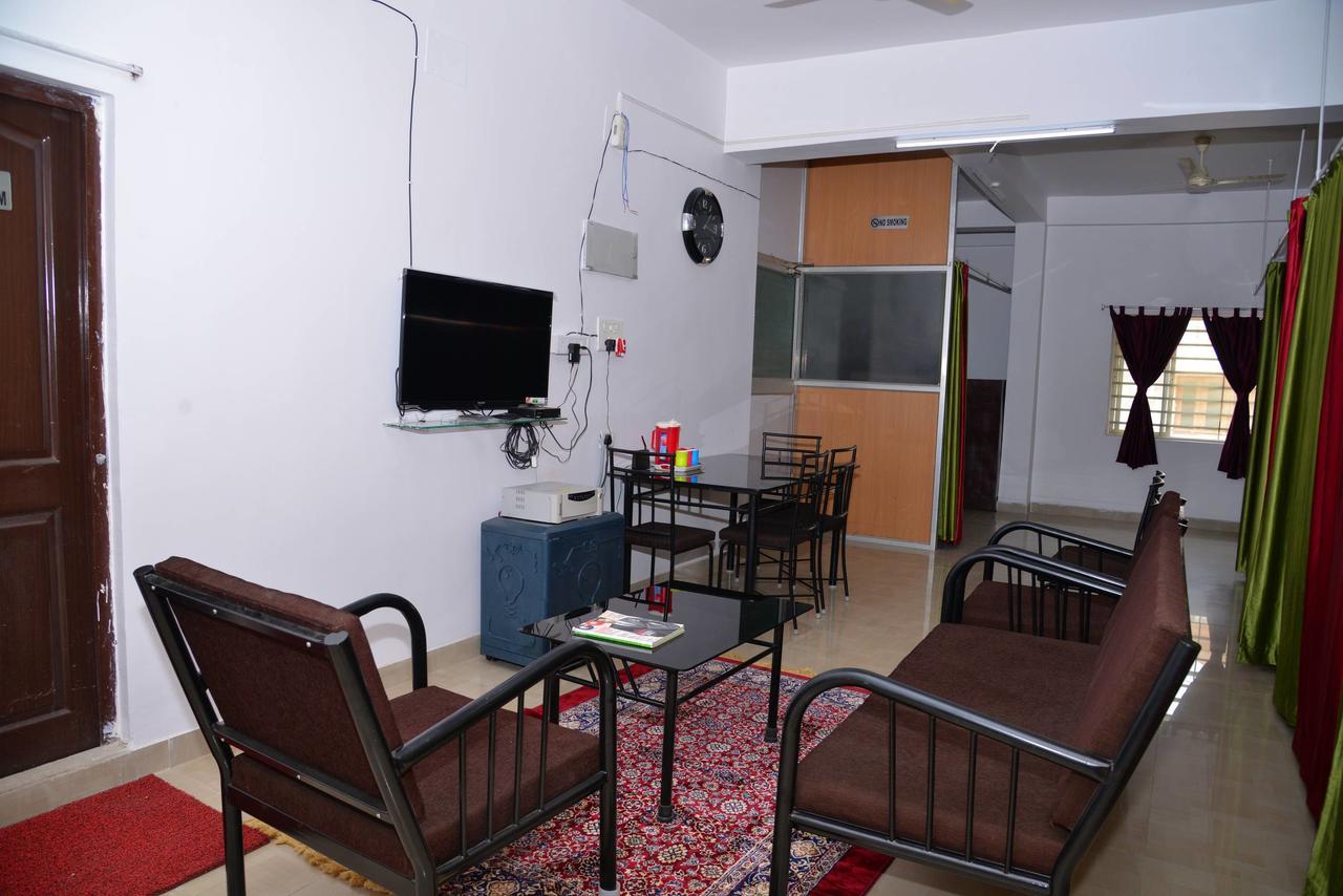 Tranquil Hospitality Hotel Bhuvanesvar Kültér fotó