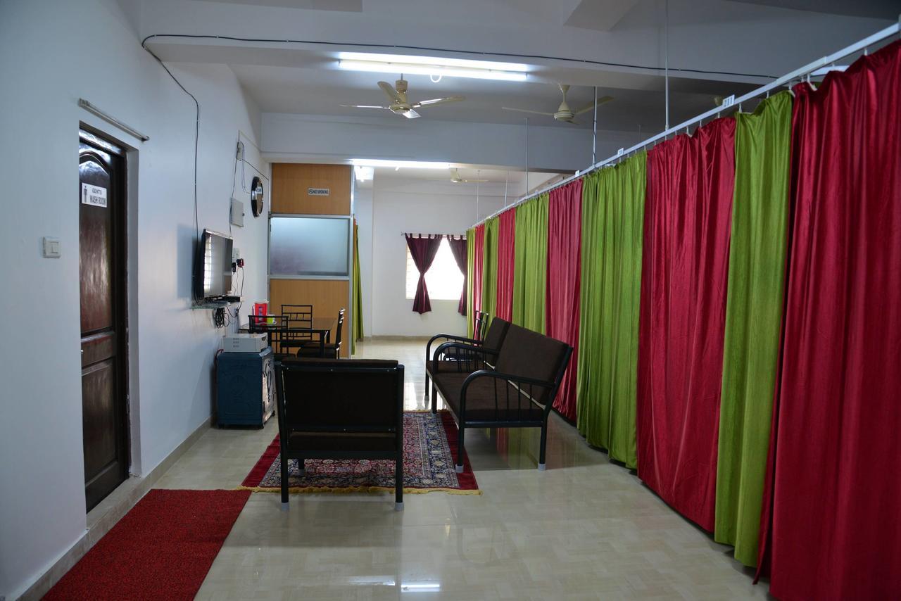 Tranquil Hospitality Hotel Bhuvanesvar Kültér fotó